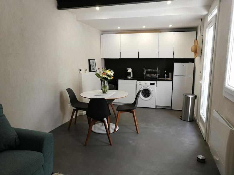 Villa Au Calme Avec Exterieur Et Parking Gratuit Aux Portes D'Aix Et Marseille Emplacement Ideal Bagian luar foto
